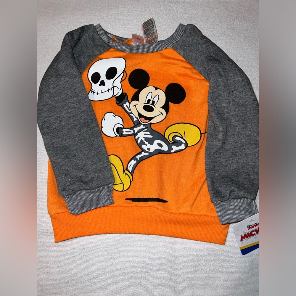 Nwt Mickey Mouse sweater